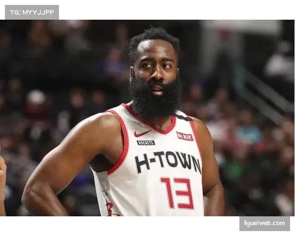 述评：回顾火箭队重建历程，其“无限换防+快速三分”的年轻化风格